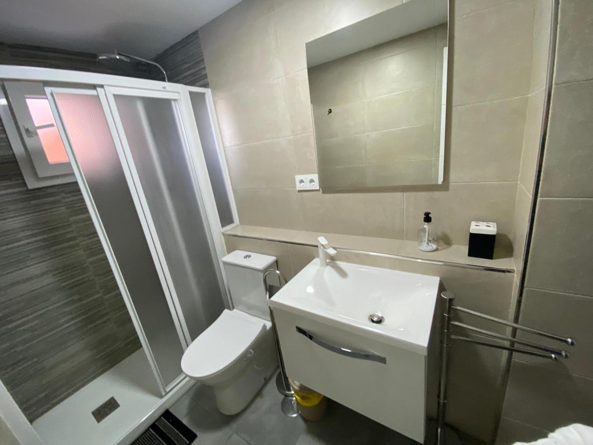 Piso Vacaciones En Familia O Amigos Apartment Malaga Ngoại thất bức ảnh