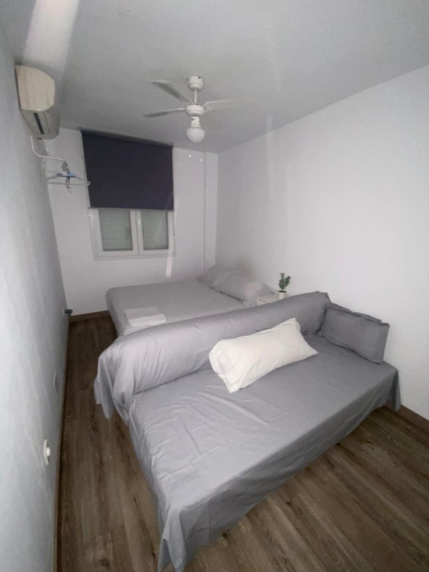 Piso Vacaciones En Familia O Amigos Apartment Malaga Phòng bức ảnh