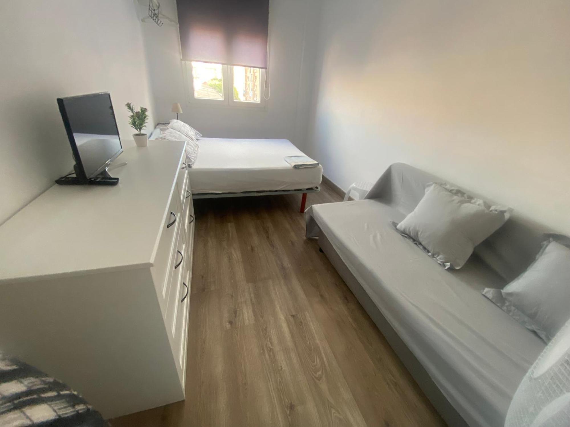 Piso Vacaciones En Familia O Amigos Apartment Malaga Ngoại thất bức ảnh