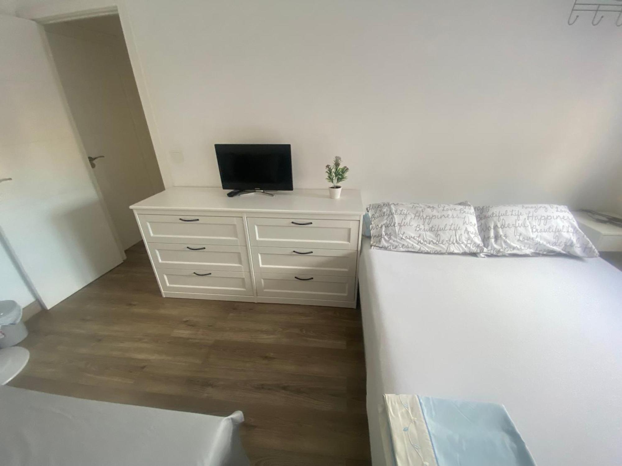 Piso Vacaciones En Familia O Amigos Apartment Malaga Ngoại thất bức ảnh