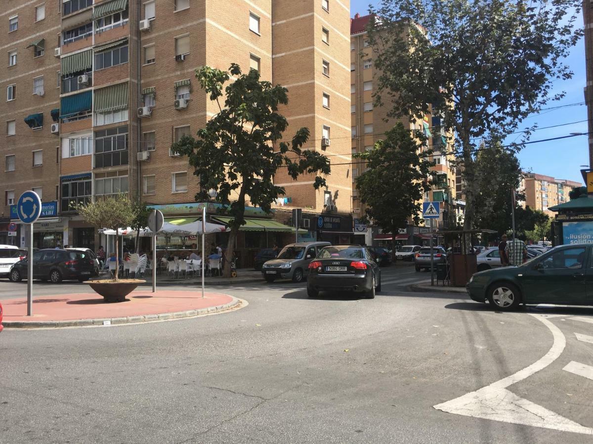 Piso Vacaciones En Familia O Amigos Apartment Malaga Ngoại thất bức ảnh